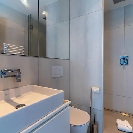 Appartamento Apollon 2 Steps Away From The Croisette In *